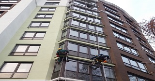 Установка крыши на балкон Заволжье цена от 1035 руб. м/2.